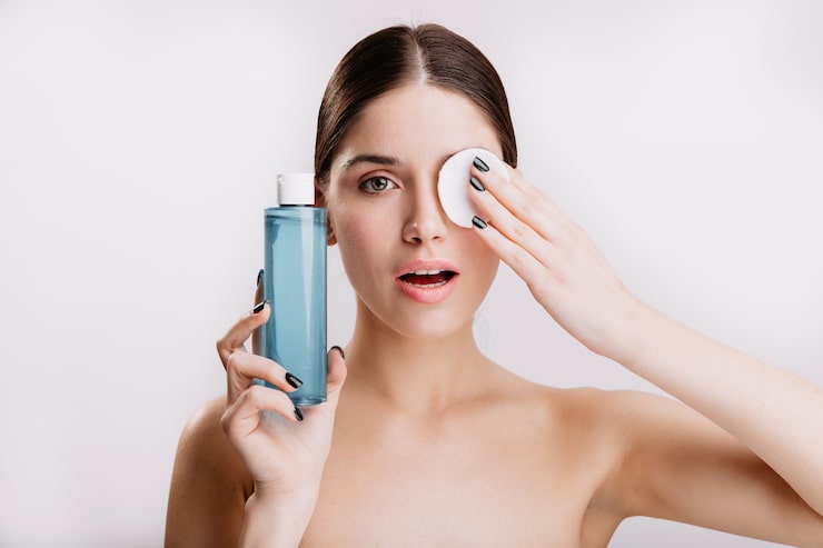 妆前乳与定妆喷雾 (Primers & Setting Sprays)